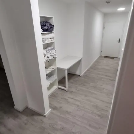 Terassenwohnung In Ruhiger Lage Bei Zuerich Und Rheinfall